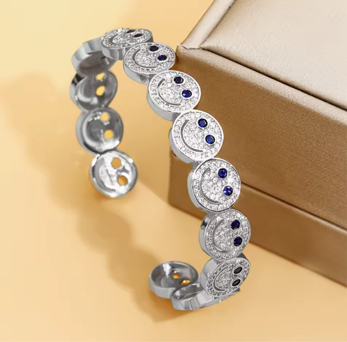 Smiley Armband